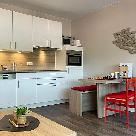 Seeblick 16, Sandwall *